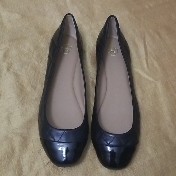 Ann Taylor Laddy Quilted Leather Ballet Flats NWT $44 - Picture 2 of 9